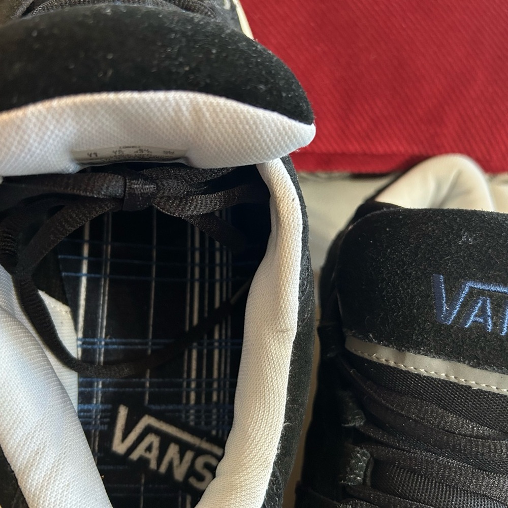 VANS - Black & White Suede Sneakers w/ Royal Blue Stitched Name - Picture 3 of 4